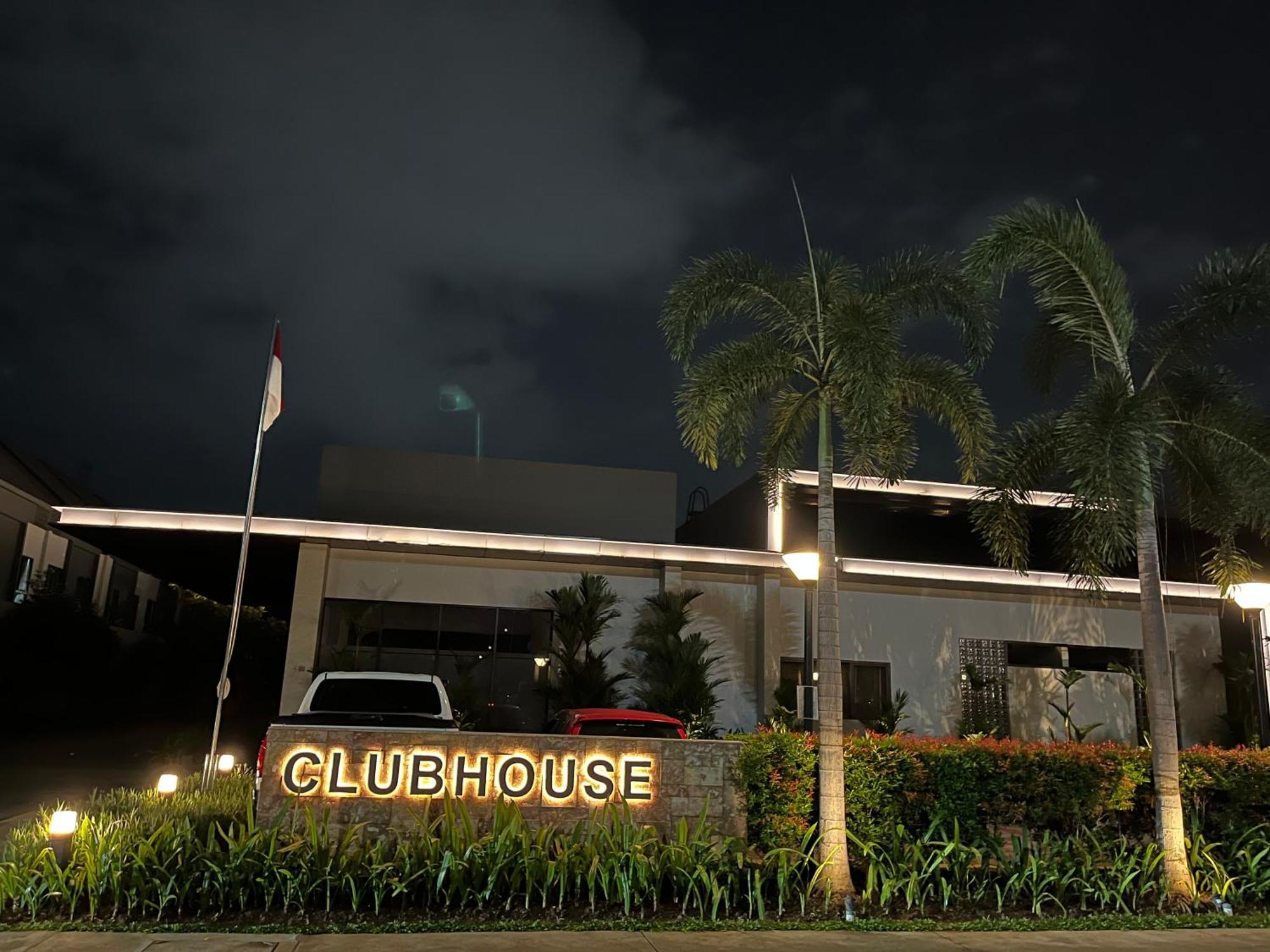 2 Floor Cozy House In Wisteria Jakarta Garden City Exterior foto